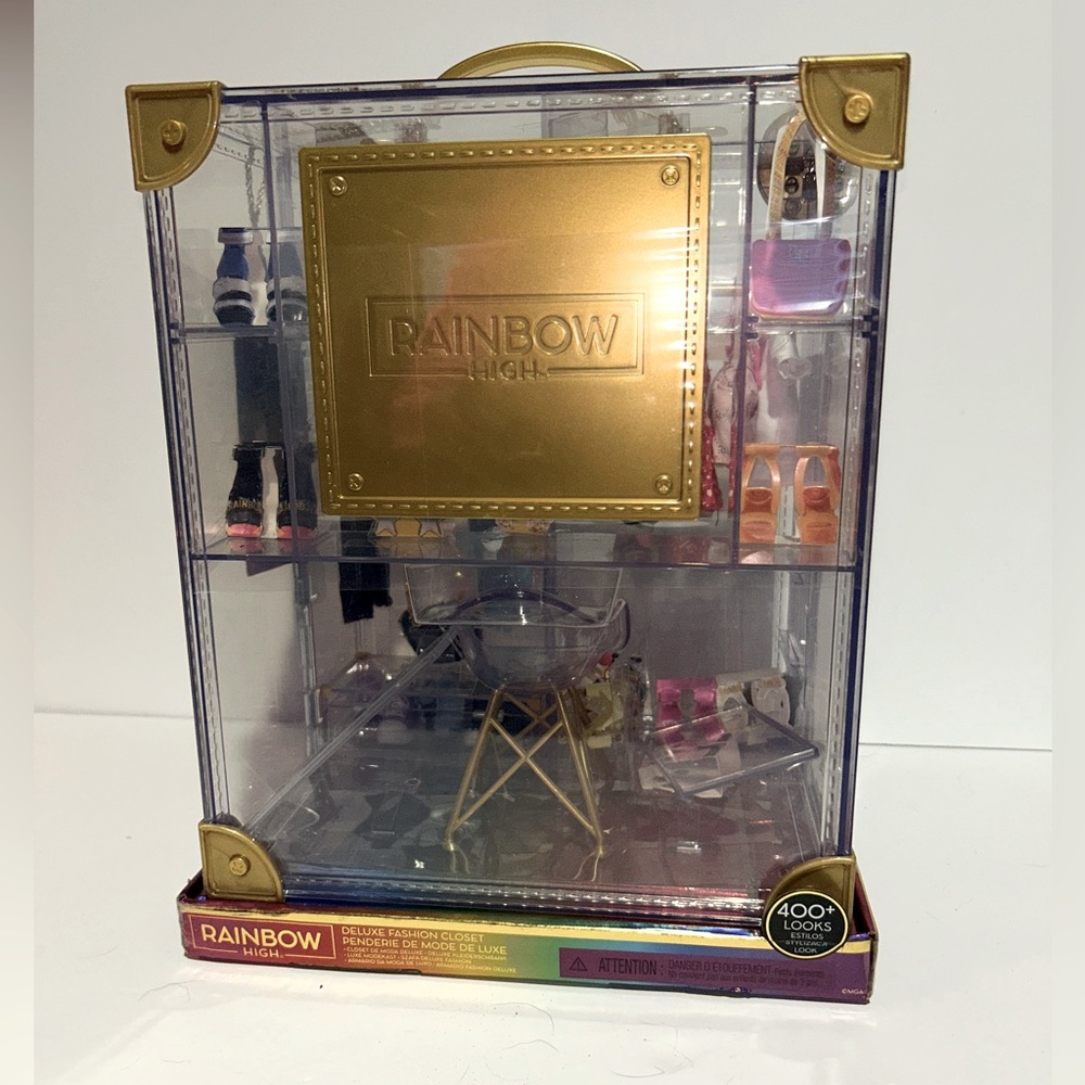 Rainbow High Deluxe fashion closet